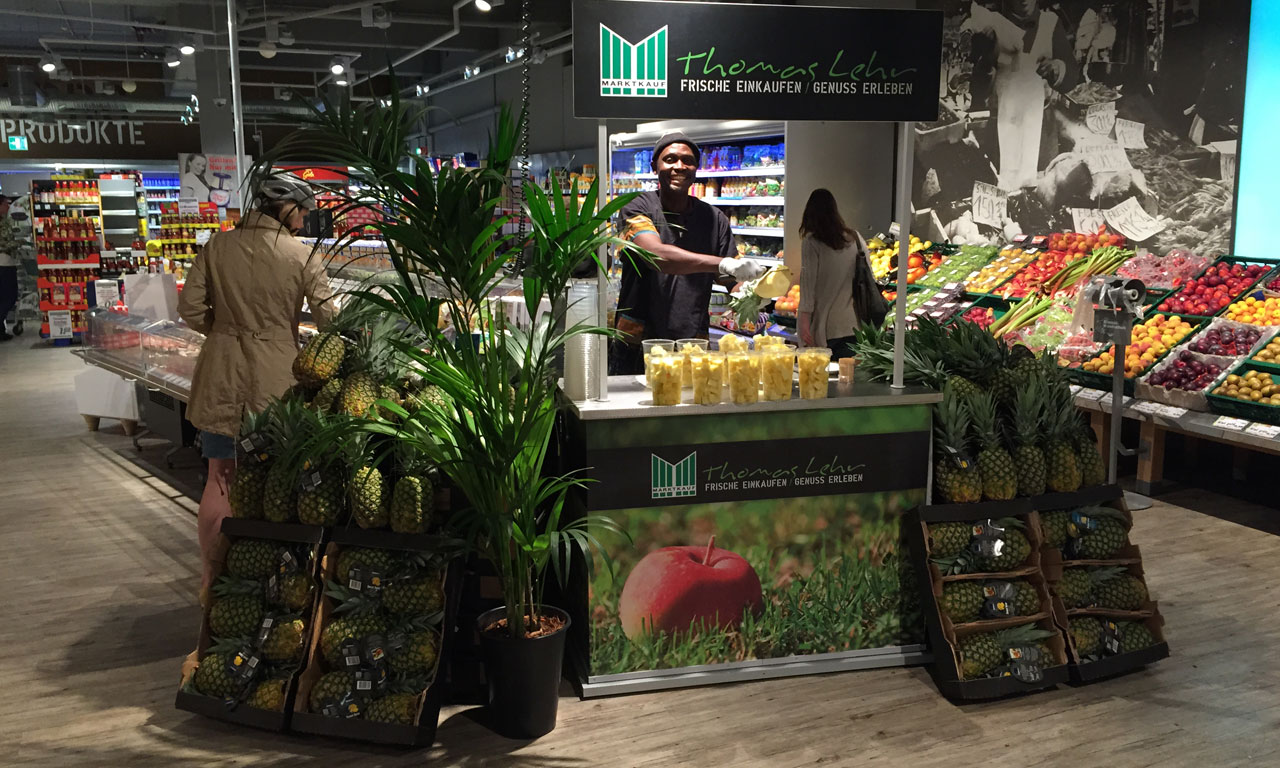 Obst- und Gemüseauslage im Marktkauf Thomas Lehr